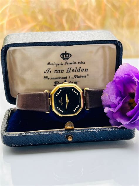 Rare Vintage Swiss Mechanical Watch Roger Rodin. Gold Tone .